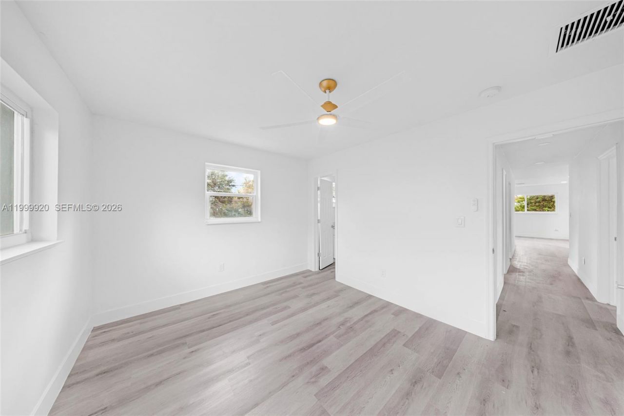 1260 NW 188th St, Miami Gardens, FL 33169 Photo