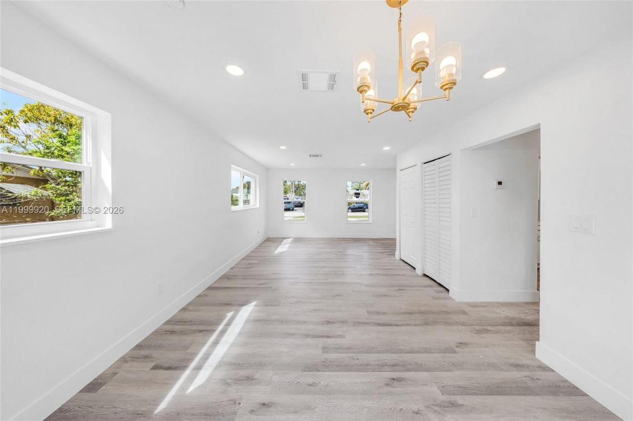 1260 NW 188th St, Miami Gardens, FL 33169 Photo