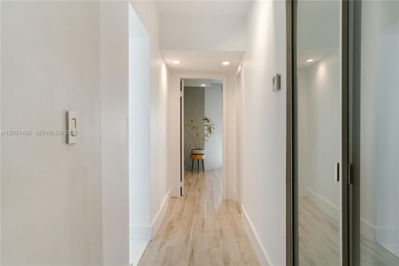 7501 W Adventure Ave, North Bay Village, FL 33141 Photo