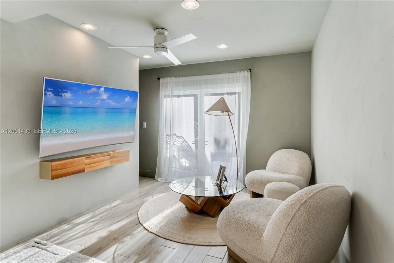 7501 W Adventure Ave, North Bay Village, FL 33141 Photo