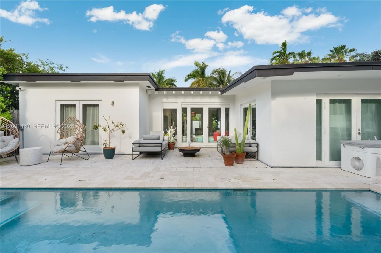 7501 W Adventure Ave, North Bay Village, FL 33141 Photo