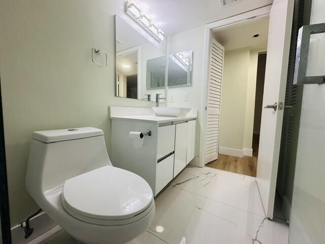 890 N Federal Highway, Unit 101, Lantana, FL 33462 Photo