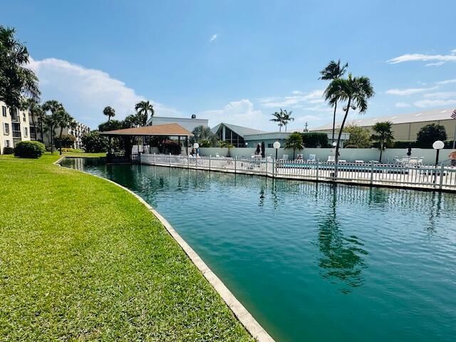 890 N Federal Highway, Unit 101, Lantana, FL 33462 Photo