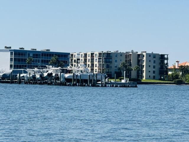 890 N Federal Highway, Unit 101, Lantana, FL 33462 Photo