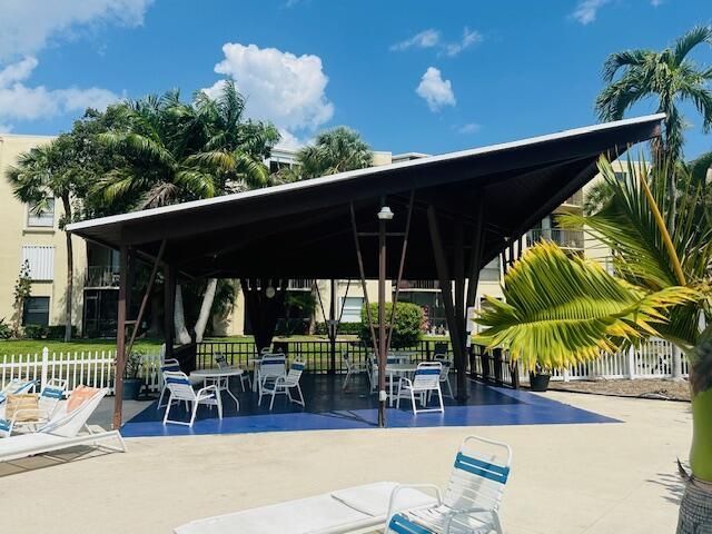 890 N Federal Highway, Unit 101, Lantana, FL 33462 Photo