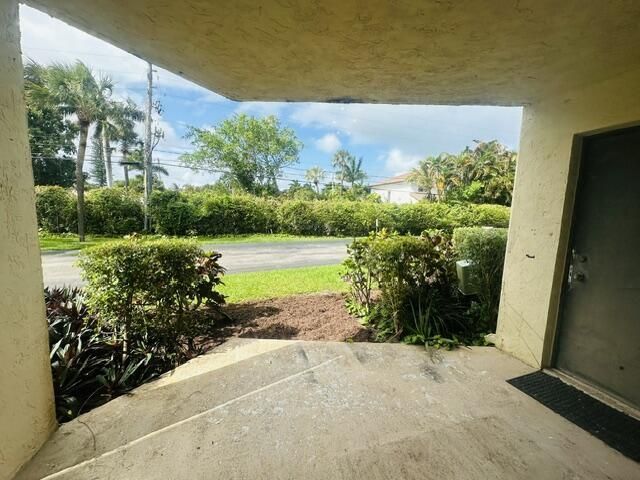 890 N Federal Highway, Unit 101, Lantana, FL 33462 Photo