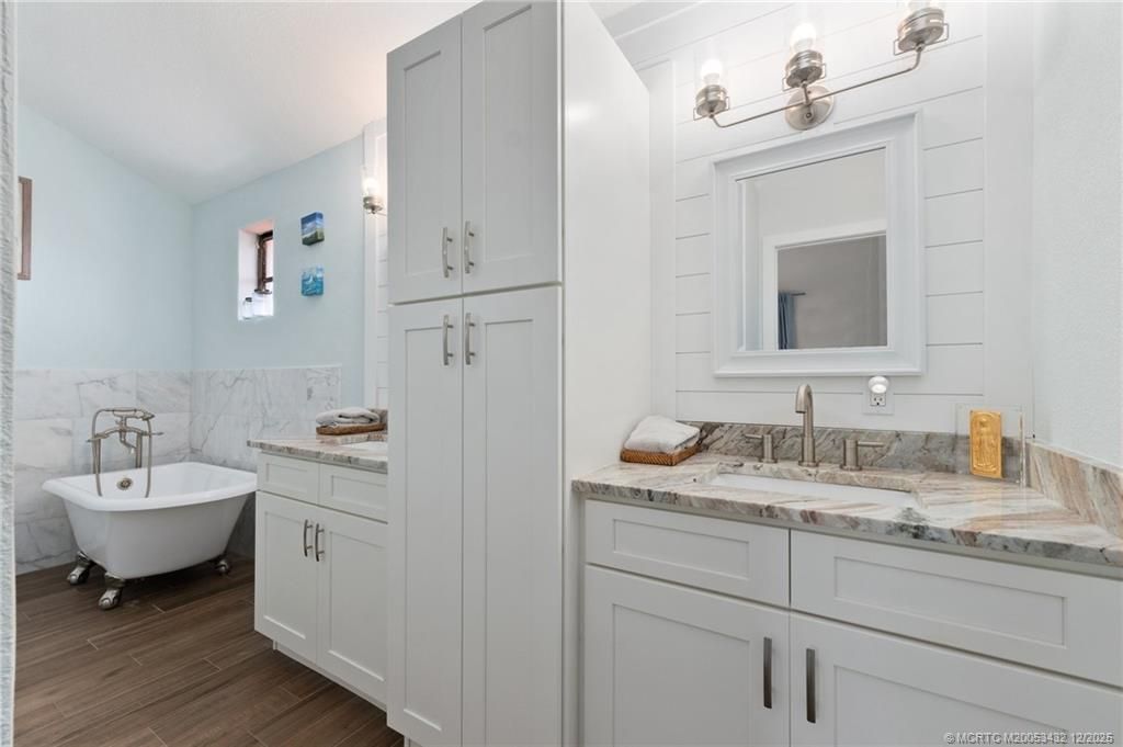 4304 SE Fairway E, Stuart, FL 34997 Photo