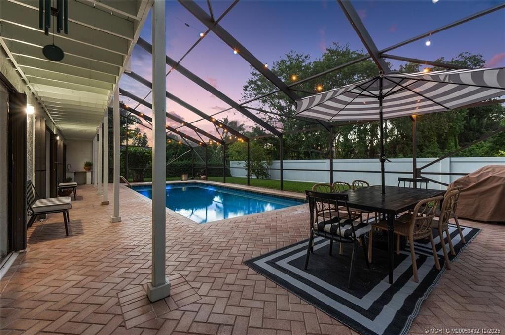 4304 SE Fairway E, Stuart, FL 34997 Photo