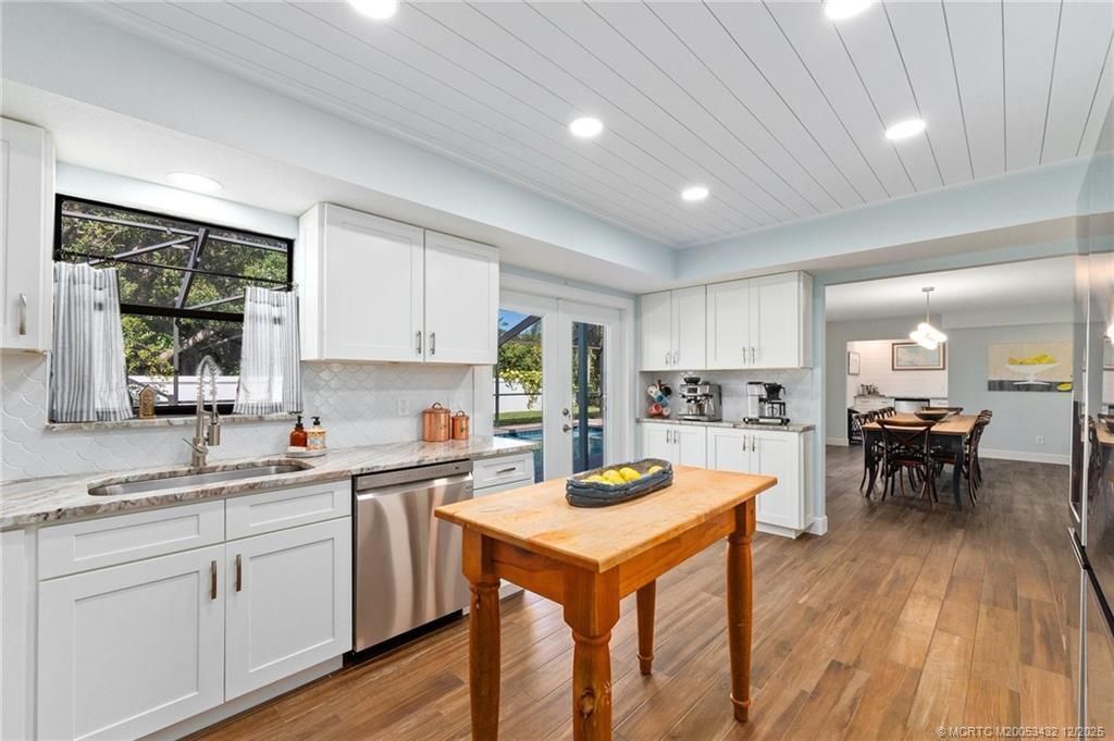 4304 SE Fairway E, Stuart, FL 34997 Photo