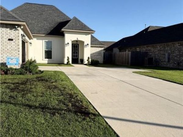103 CYPRESS PARK Drive, Belle Chasse, LA 70037