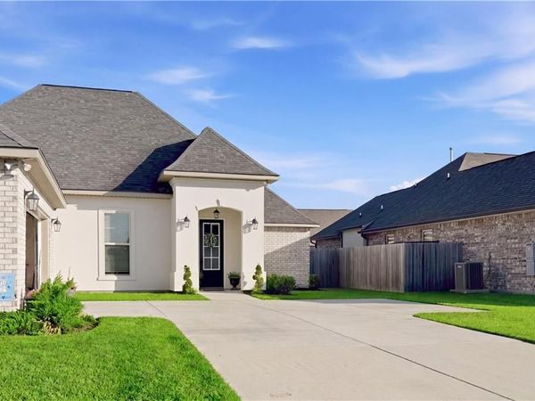 103 CYPRESS PARK Lane, Belle Chasse, LA 70037