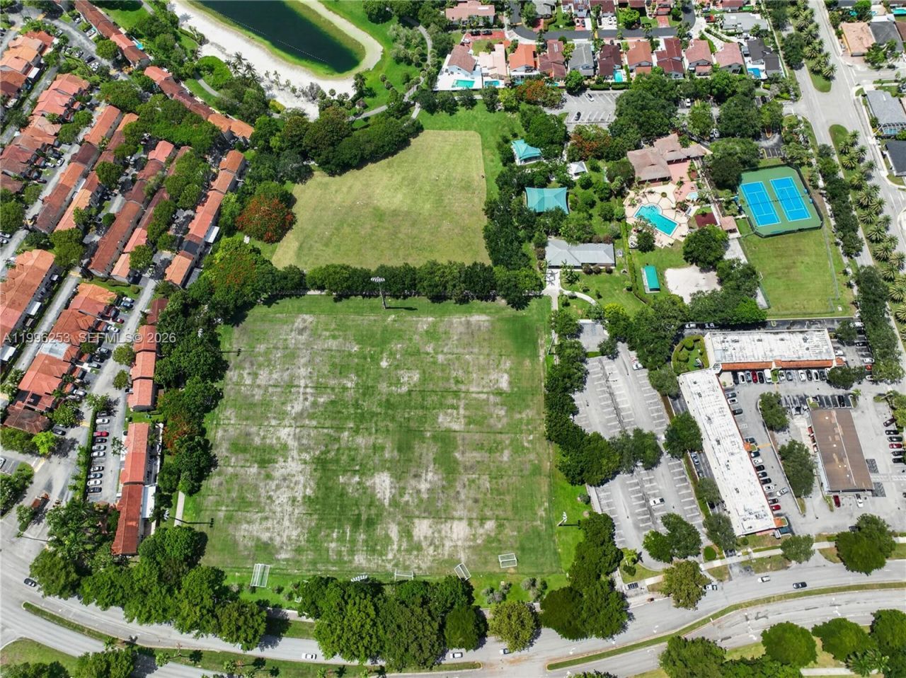 10101 SW 154th Cir Ct, Unit 107, Miami, FL 33196 Photo