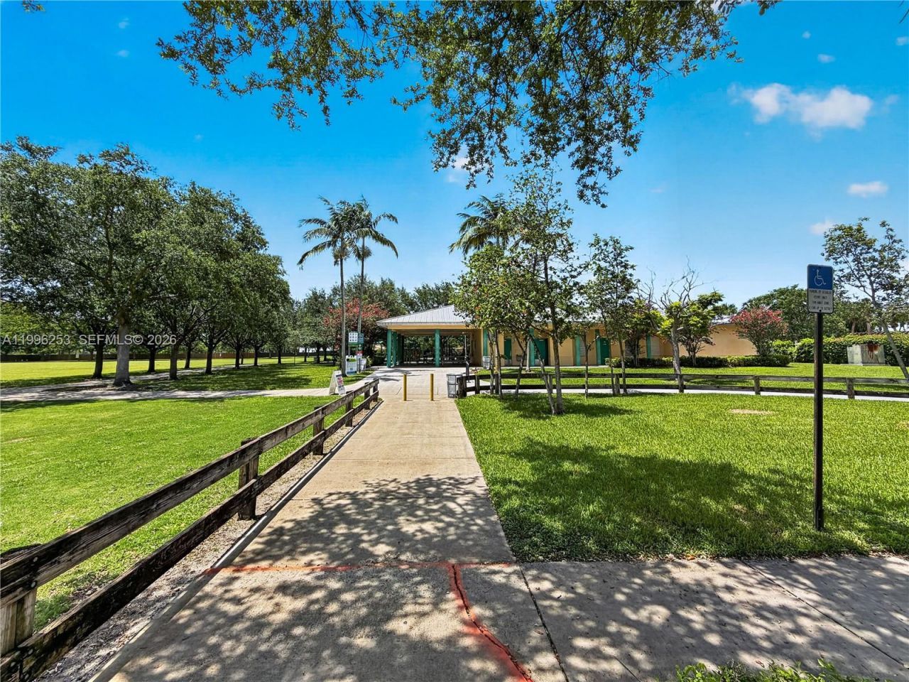 10101 SW 154th Cir Ct, Unit 107, Miami, FL 33196 Photo