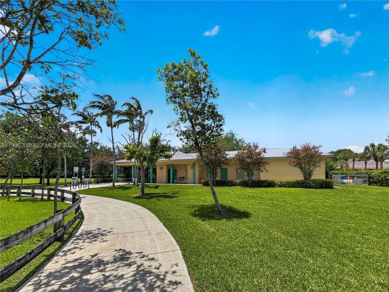 10101 SW 154th Cir Ct, Unit 107, Miami, FL 33196 Photo