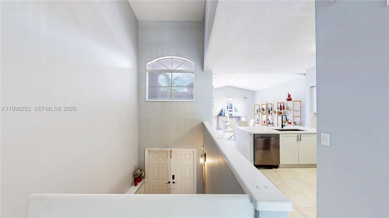 10101 SW 154th Cir Ct, Unit 107, Miami, FL 33196 Photo