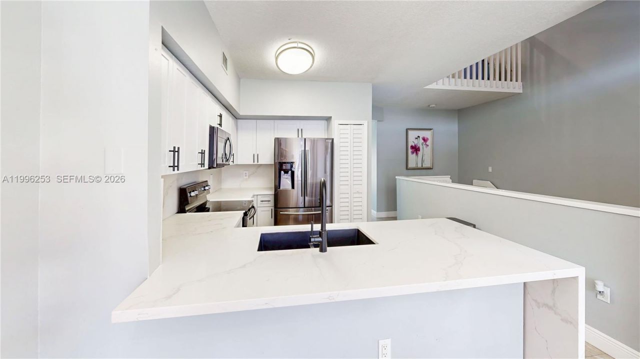 10101 SW 154th Cir Ct, Unit 107, Miami, FL 33196 Photo