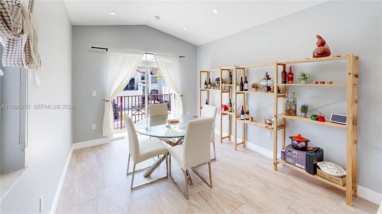 10101 SW 154th Cir Ct, Unit 107, Miami, FL 33196 Photo