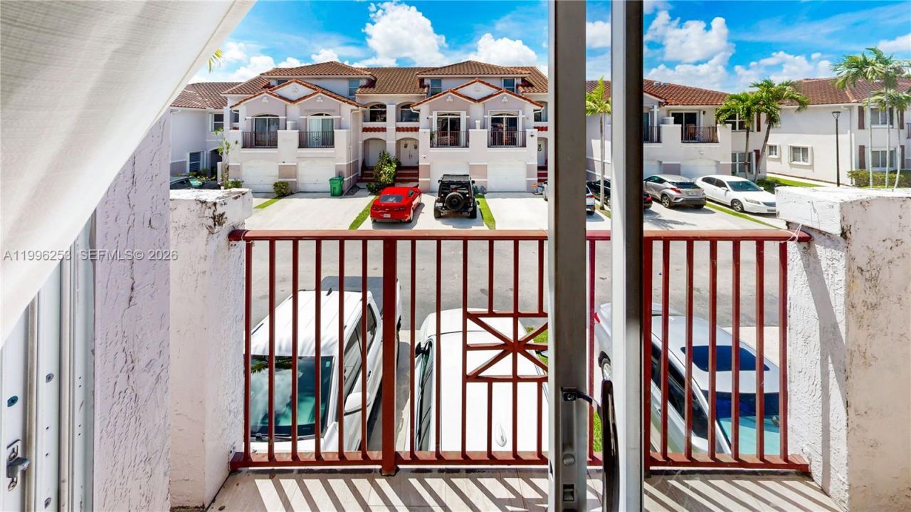 10101 SW 154th Cir Ct, Unit 107, Miami, FL 33196 Photo