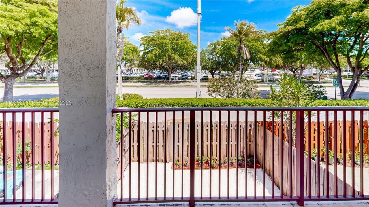 10101 SW 154th Cir Ct, Unit 107, Miami, FL 33196 Photo