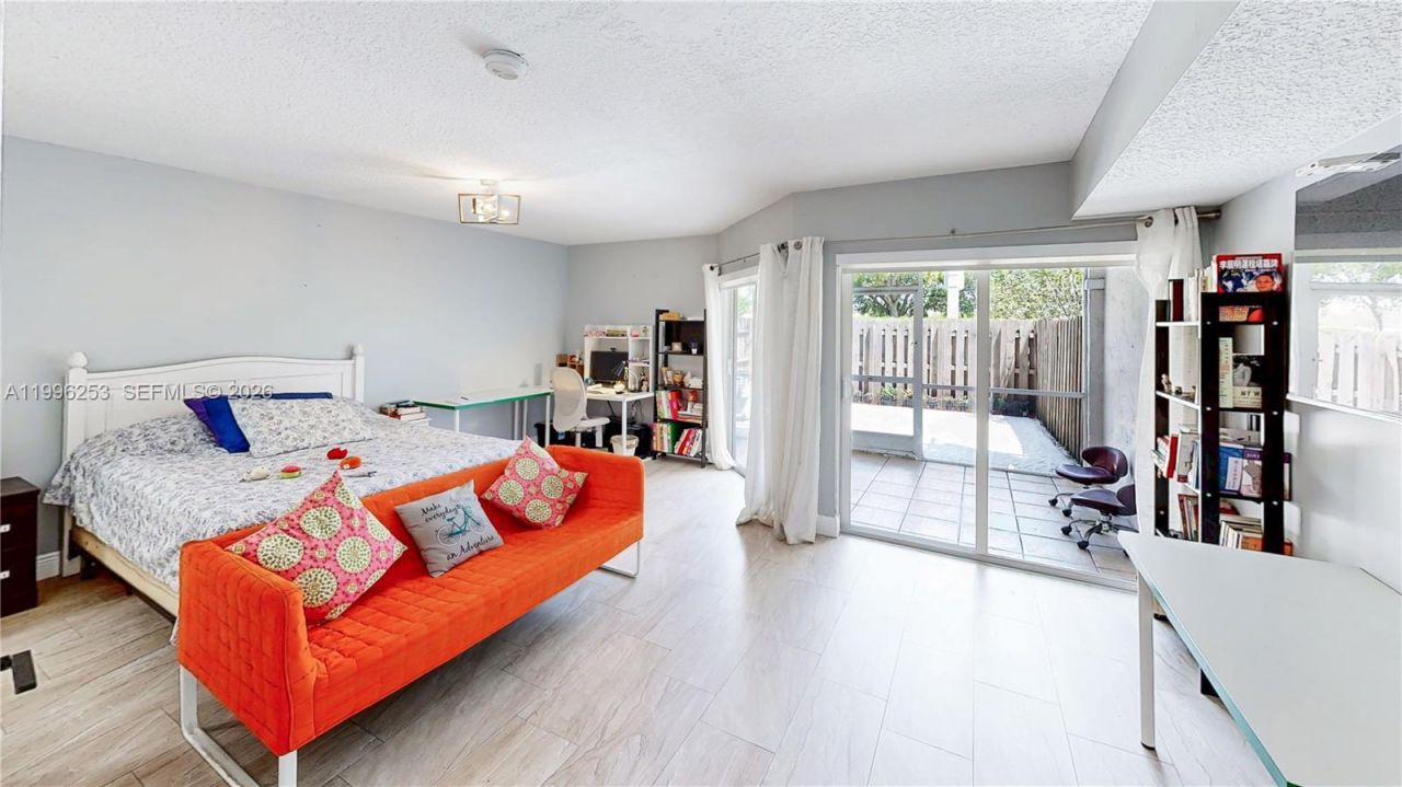 10101 SW 154th Cir Ct, Unit 107, Miami, FL 33196 Photo