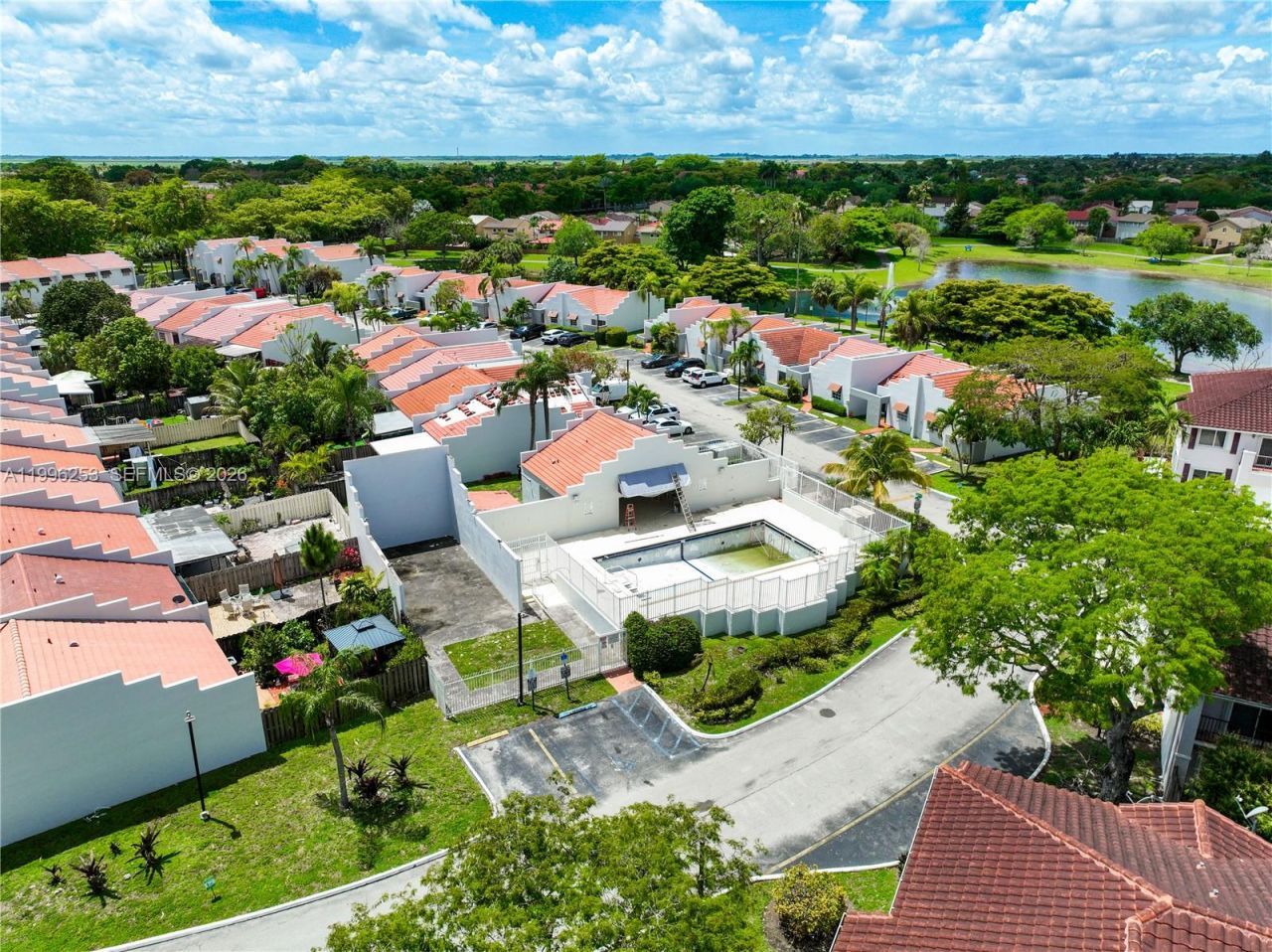 10101 SW 154th Cir Ct, Unit 107, Miami, FL 33196 Photo