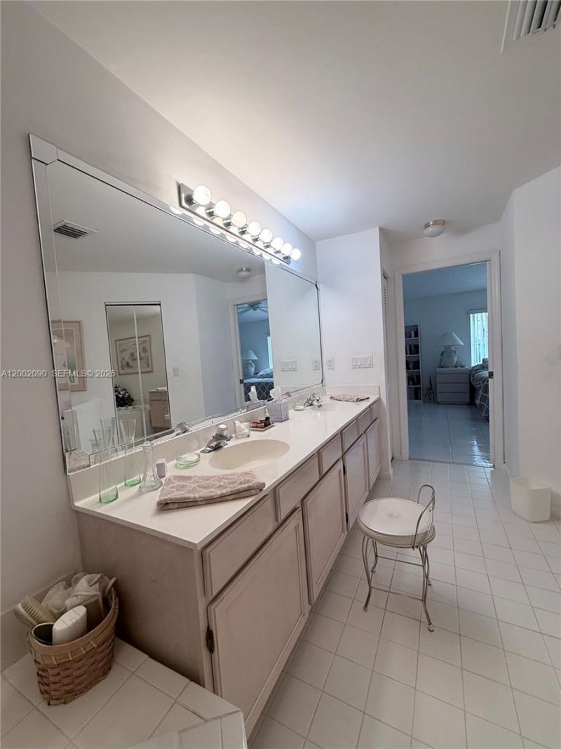 5291 Grande Palm Cir , Delray Beach, FL 33484 Photo