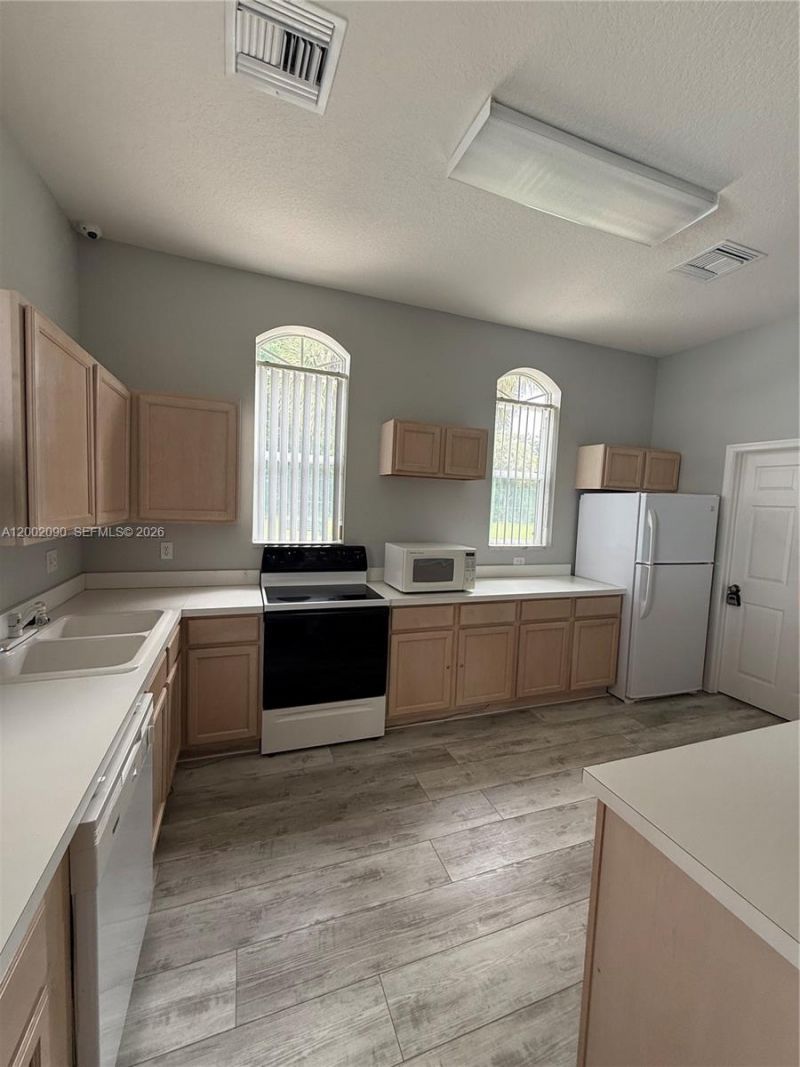 5291 Grande Palm Cir , Delray Beach, FL 33484 Photo