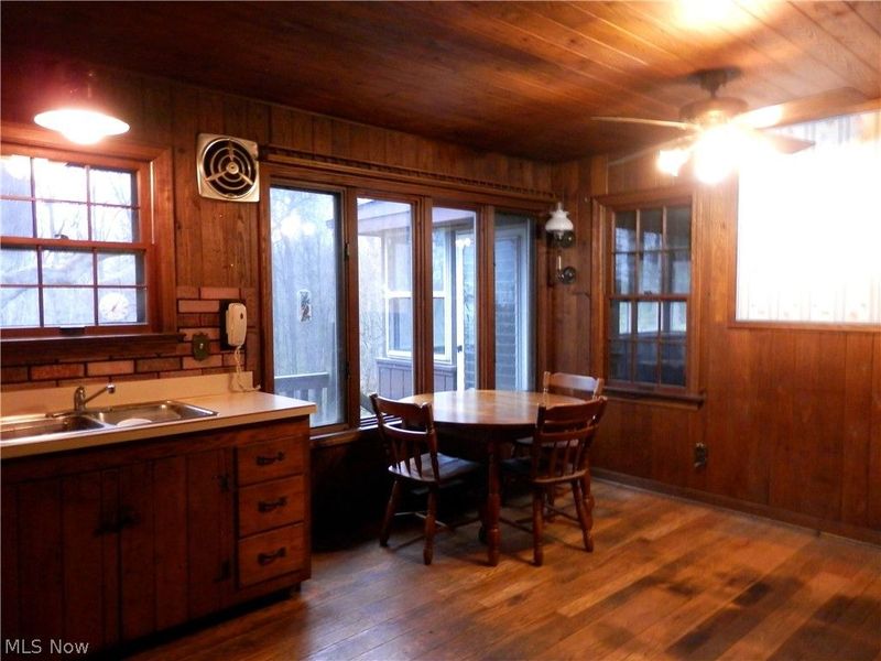 10200 Mayfield Road, Chesterland, OH 44026 Photo 12