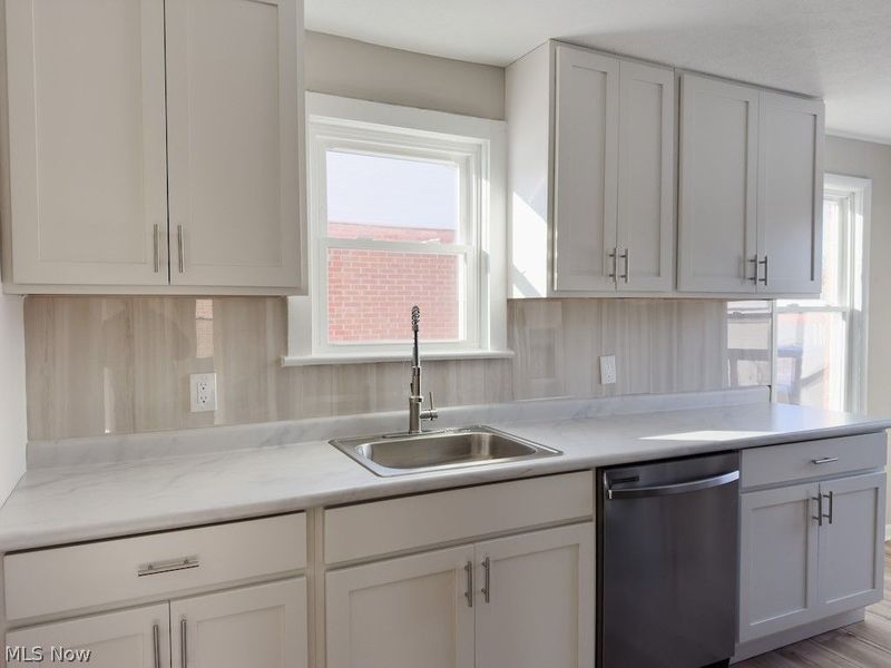 4201 Lambert Road, South Euclid, OH 44121 Photo 8