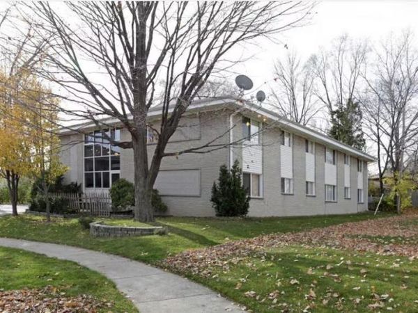 4421 W Arthur COURT, Milwaukee, WI 53219