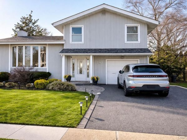 287 Birchwood Park Drive, Jericho, NY 11753