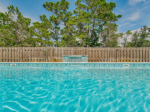 1482 Ballyhoo Drive, Gulf Breeze, FL 32563