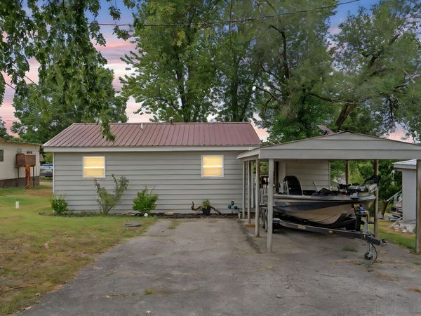 166 Seaman Street , Cape Fair, MO 65624