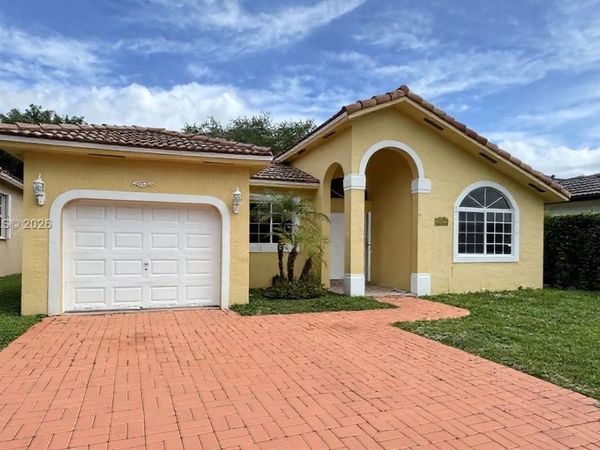 15339 SW 32nd Ter, Unit 15339, Miami, FL 33185