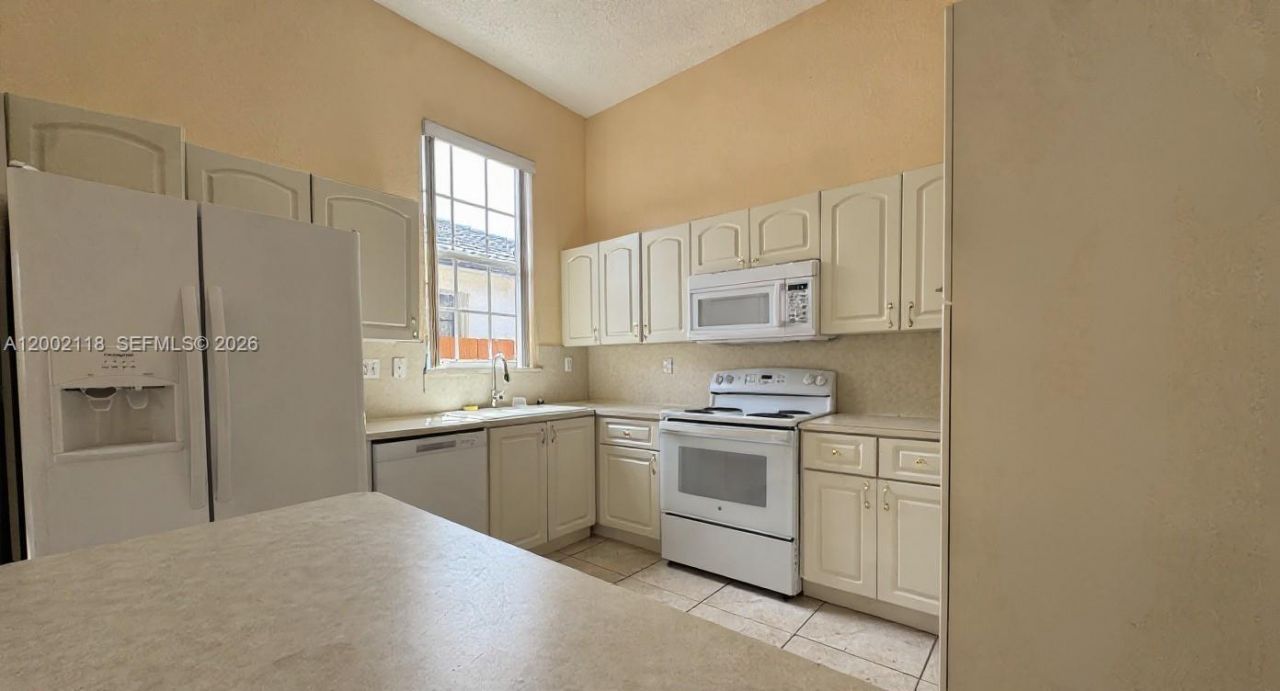 15339 SW 32nd Ter, Unit 15339, Miami, FL 33185 Photo