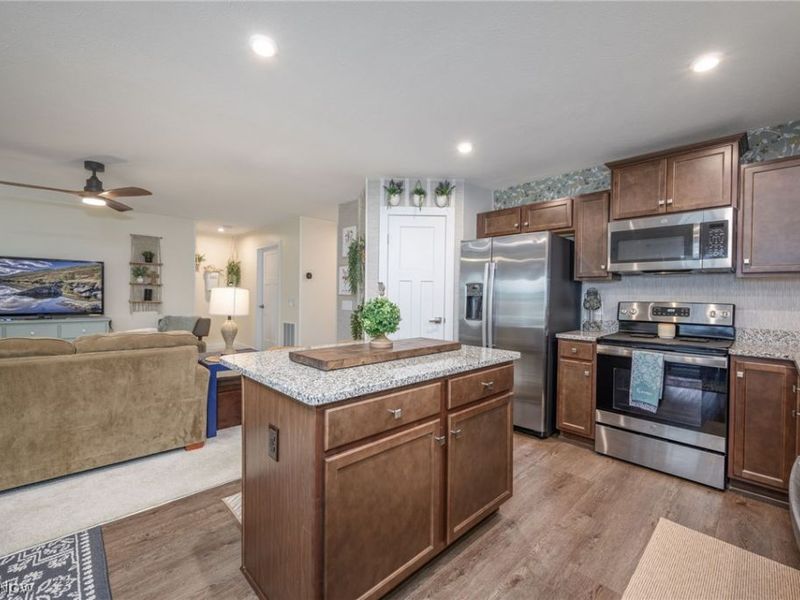 543 Swan Drive, Seville, OH 44273 Photo 10