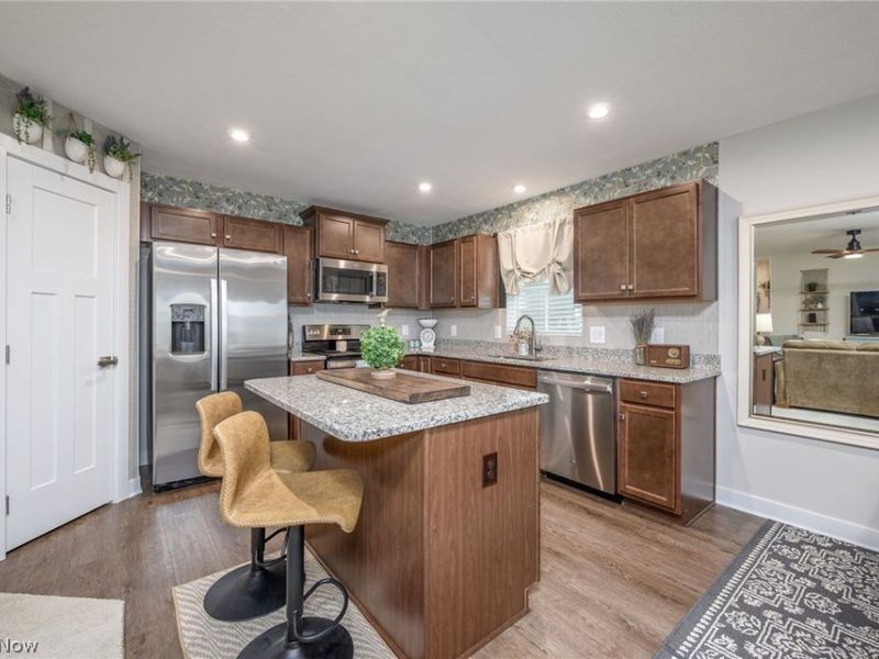 543 Swan Drive, Seville, OH 44273 Photo 9