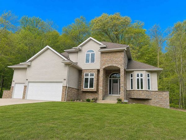 7000 Halifax Lane NW, Rochester, MN 55901