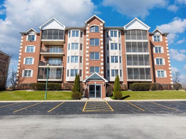 7716 Greenway Boulevard , Unit 3SE, Tinley Park, IL 60487