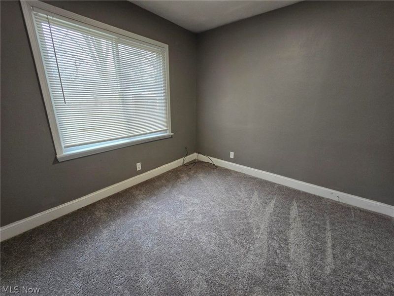 2044 N Green Road , Cleveland, OH 44121 Photo 12