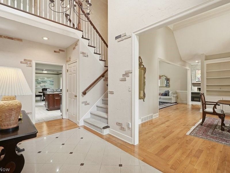 7751 Chagrin Road, Chagrin Falls, OH 44023 Photo 3