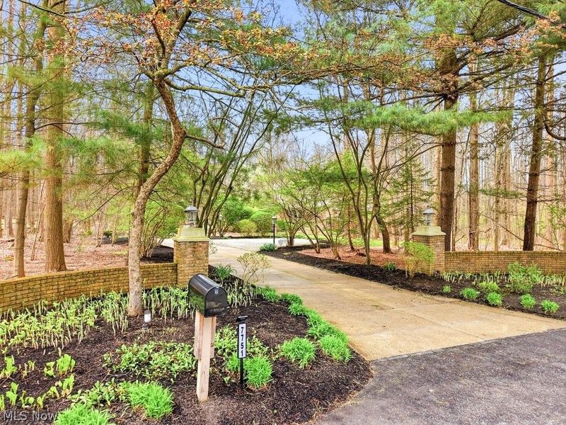 7751 Chagrin Road, Chagrin Falls, OH 44023 Photo 46