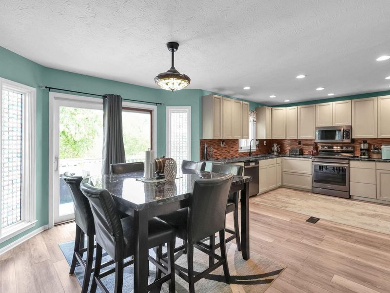 34 Ledgewood Drive, Chillicothe, OH 45601 Photo 8
