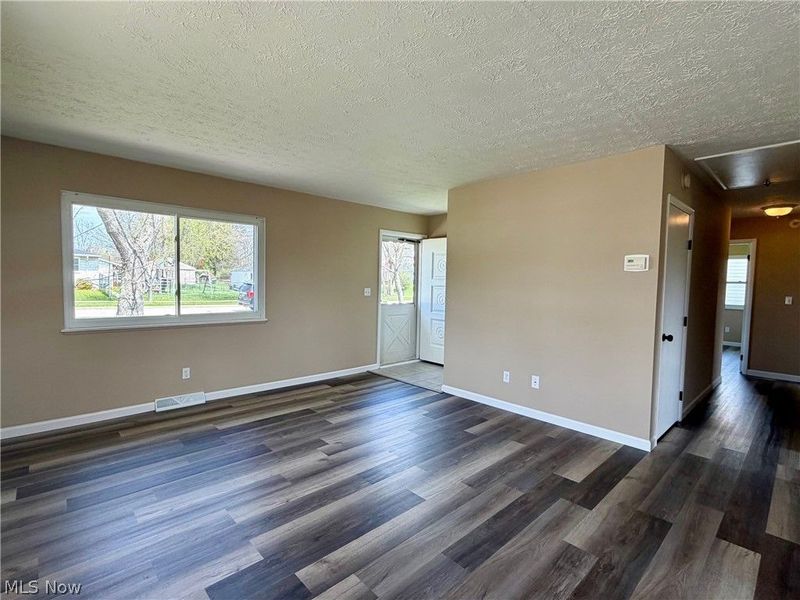 496 Crickett Road, Chardon, OH 44024 Photo 5