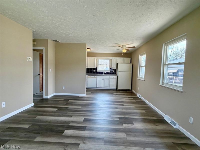 496 Crickett Road, Chardon, OH 44024 Photo 8