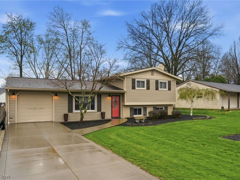 3890 Morley Drive, Kent, OH 44240 Photo 3