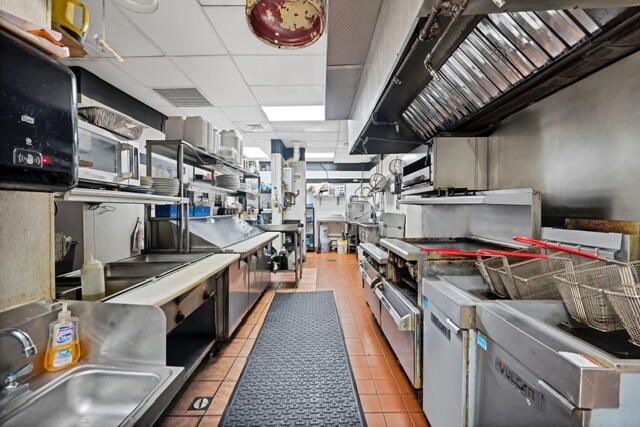 1025 N Federal Highway, Fort Lauderdale, FL 33394 Photo