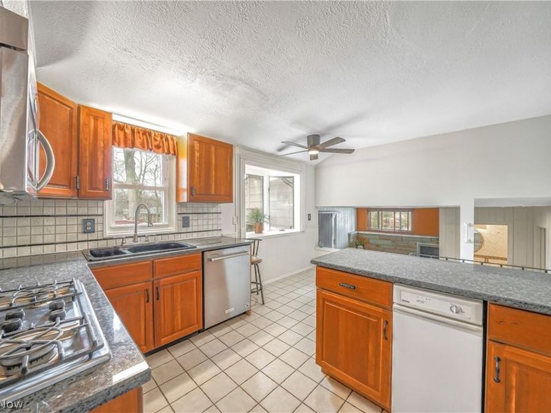 1040 Rose Boulevard, Highland Heights, OH 44143 Photo 13