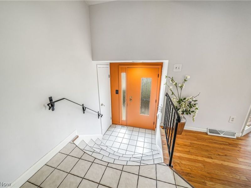 1040 Rose Boulevard, Highland Heights, OH 44143 Photo 4