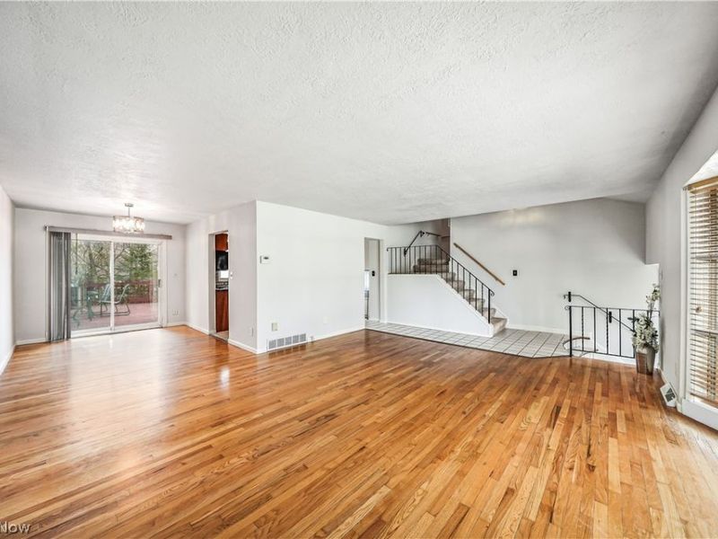 1040 Rose Boulevard, Highland Heights, OH 44143 Photo 8